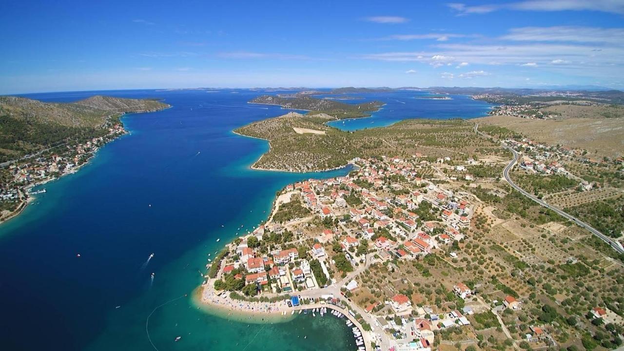 Apartments By The Sea Grebastica, Sibenik - 4881 Baselovici Dış mekan fotoğraf